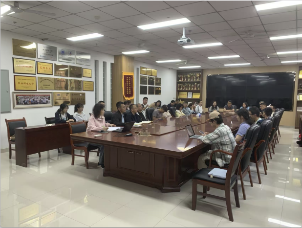 软件工程系召开2025-2026学年第二学期期中师生座谈会
